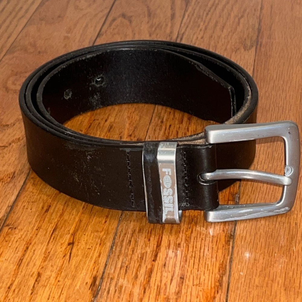 Fossil: Men’s Black Leather Belt Size 36